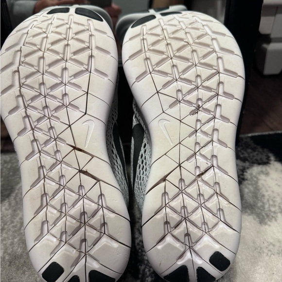 Women’s Nike Free size 8 - Picture 7 of 8